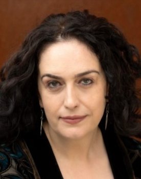 Lanna Joffrey as Liz