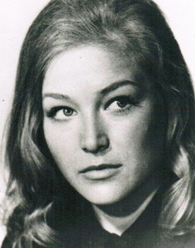 Yevgeniya Vetlova as Evgeniya Aleksandrovna