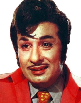 M. G. Ramachandran as The Poet Païntamizh Kumaran alias The Prince Sundharapandhiyan