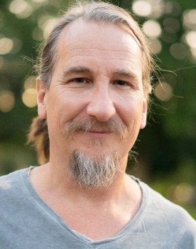 Dean Bynum as Cowboy Bob