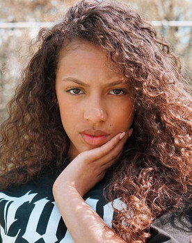 Thamia Timas Soares