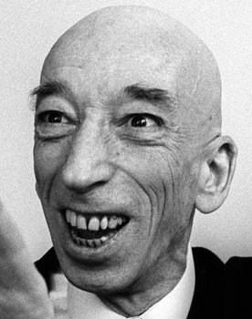 Daniel Emilfork as La Mort