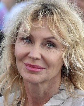 Beata Ścibakówna as Agnieszka Burzyńska, żona Witolda