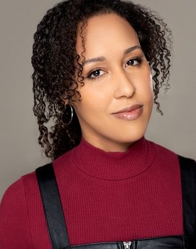 Brie Carter as Renee