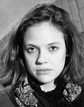 Catarina Wallenstein as 