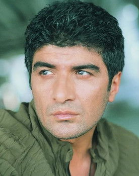 İbrahim Erkal as İbrahim