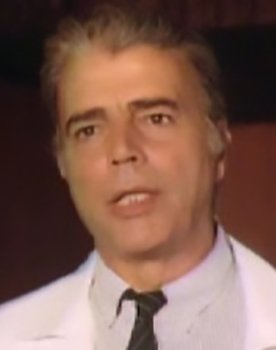 Sandro Moretti as Robert