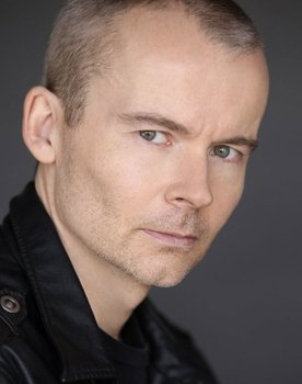 Matt McLeod as Bus Passenger