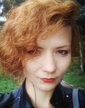 Alyona Romanova as Эва