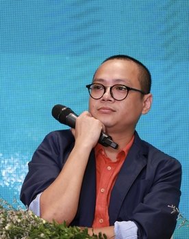 Trịnh Phong as Vinh