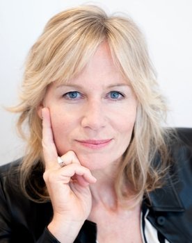 Katharina Schwarz as Ida