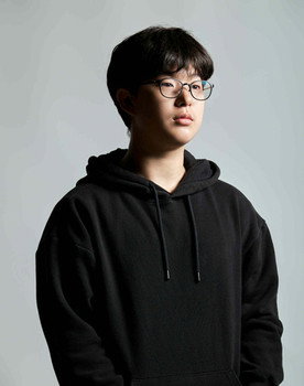 Yuwi Jeong as Jose