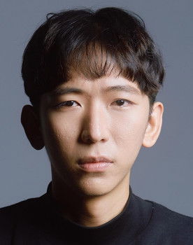 Noah Lin as Zhehong