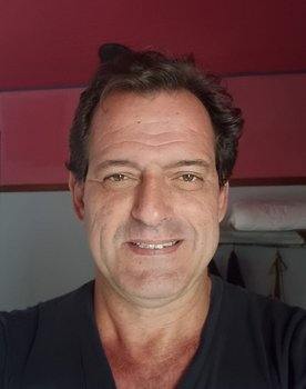 Roberto Bomfim as Ele mesmo