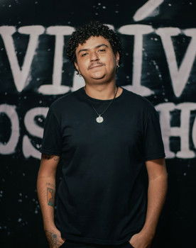 Tiago Alves as Dr. Matheus