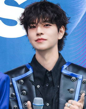 Seungmin as Kim Seungmin