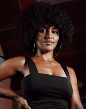 Luísa Briit as Núbbia