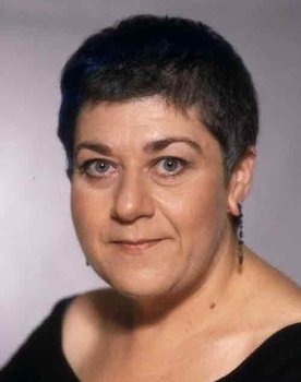 Serra Yılmaz as Mete'nin Annesi