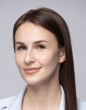 Valeria Luts as Кристина