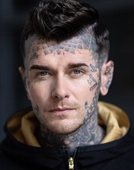 Baz Black as Hector Kelly