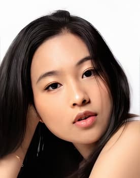 Xueming Angelina Chen as Lin