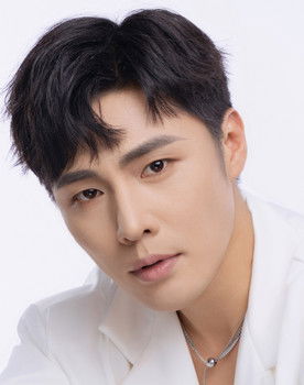 Zhuang Xiabo as A Chun