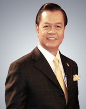 Noli De Castro as Himself