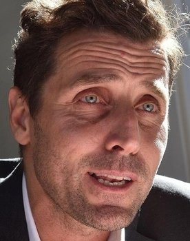 Jean-Baptiste Iera as Grenier