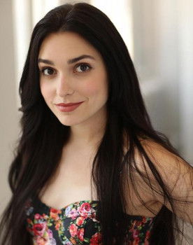 Madeleine Bundy as Susie Bones / others