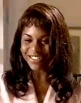 Joyce Santos as Kátia