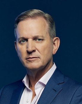 Jeremy Kyle as Self - Host