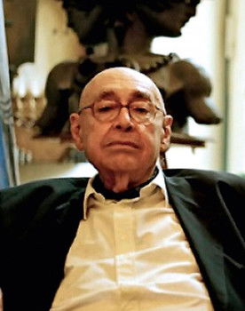 Ricardo Porro as Himself