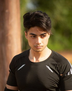 Gi A Nguyen as Son Lai