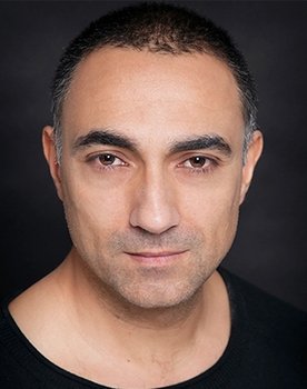 Selim Bayraktar as Gökhan