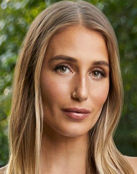 Amanda Batula