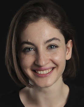 Binnur Işık as Sağanak Çakır