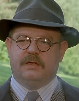 Bill Moody as Sheriff Carver