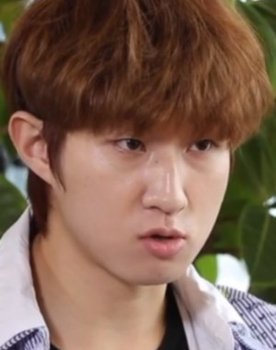 Shin Yeon-woo as 