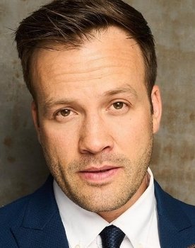 Dominic Leeder as David