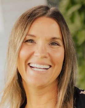 Leslie Davis