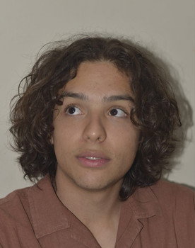 Rafael R. S. as Luiz