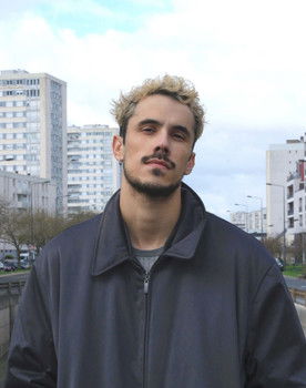 Geoffrey Soto as Homme 1