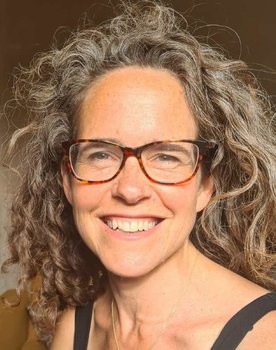 Patricia Rodríguez as Abbie