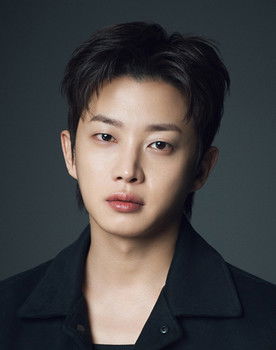 Kim Min-seok as Lee Sung-Gyoo