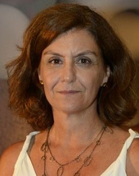 Ana Luíza Azevedo as