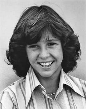 Kristy McNichol as Carlie Higgins