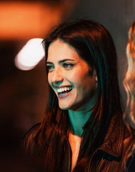 Mireia Fernández as Lara