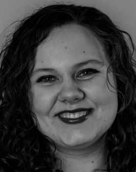 Morgan Heinlein as Lady with the curls