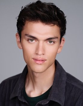 Philip Byrnes as Ezra