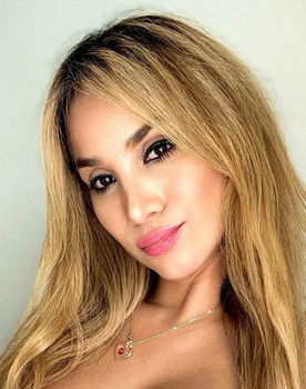 Barbie Moreno as Pamela 'La Colombiana'